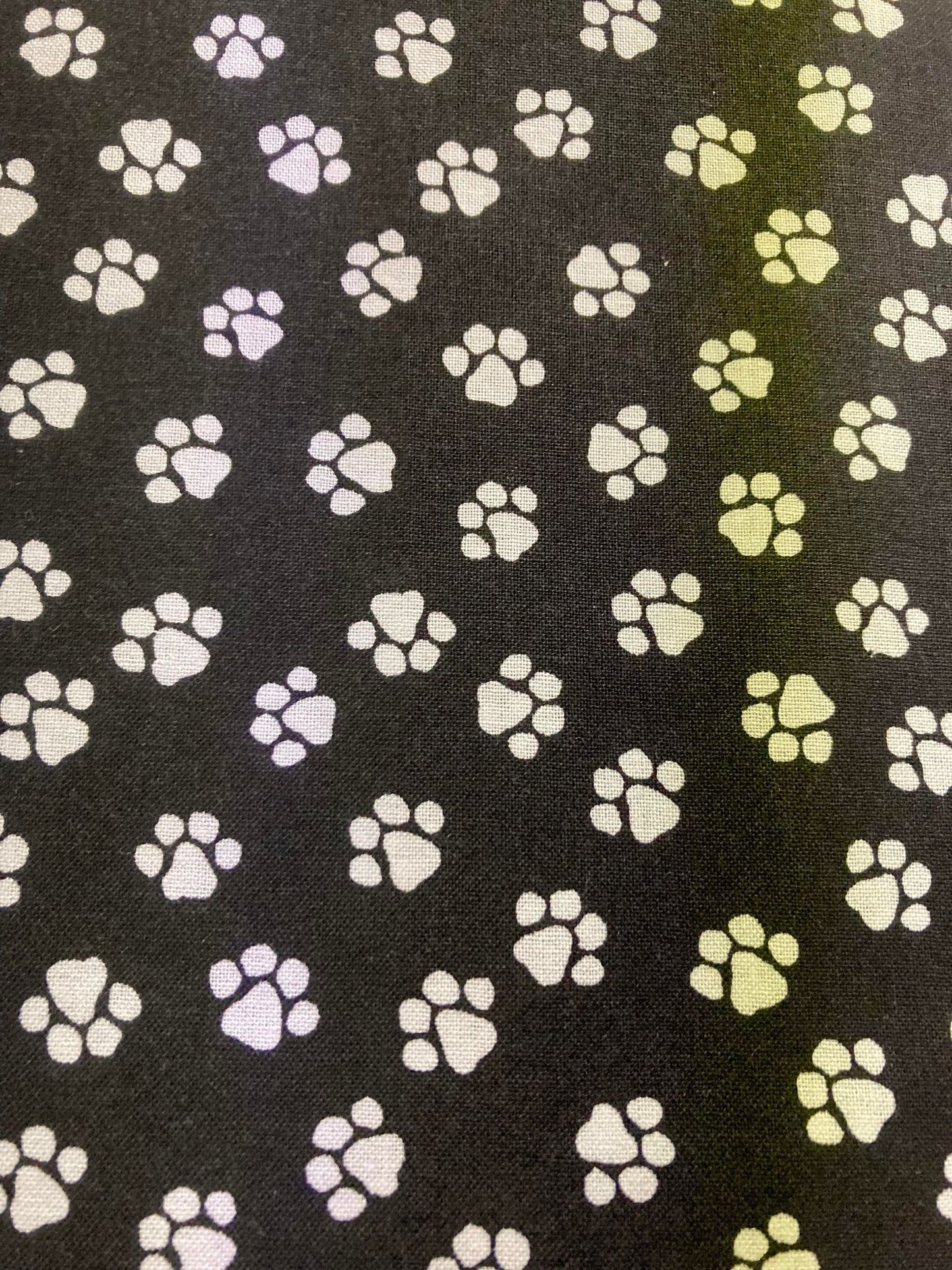 Retail-Ready Paws and Bones Bandanas 4 Pack